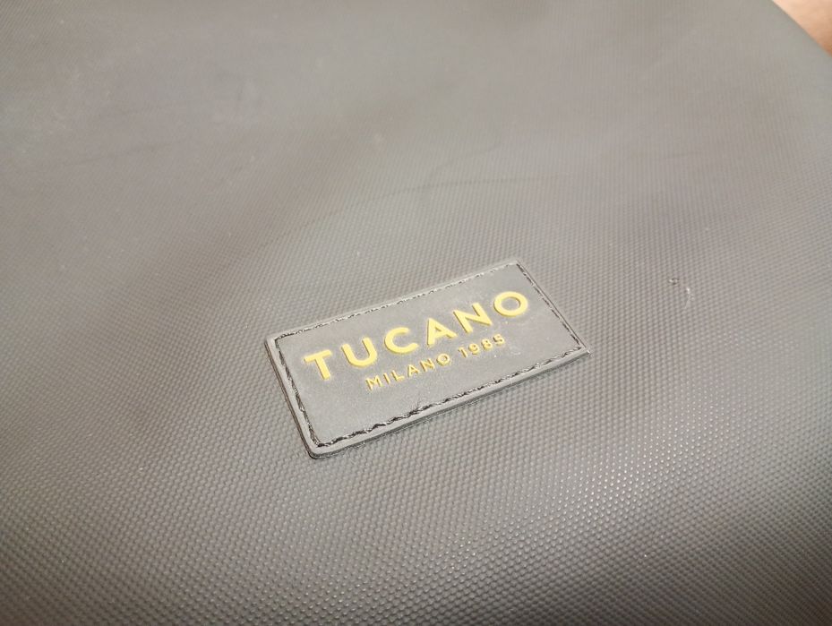 Продам рюкзак Tucano