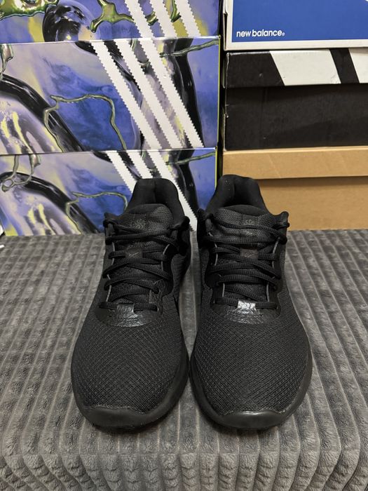 Чоловічі кросівки Nike Revolution 6 42(27см) оригінал