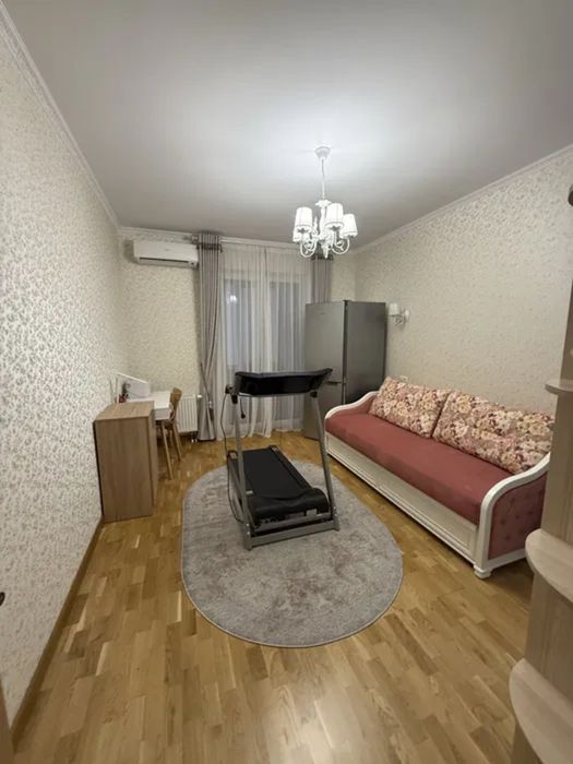 3 - комн. квартира 127 м. кв. 4/23 эт. ЖК Кировский. Ремонт. Мебель. Техника.