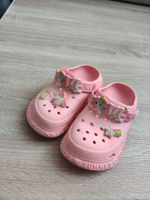 Продам тапочки крокси 26 розмір