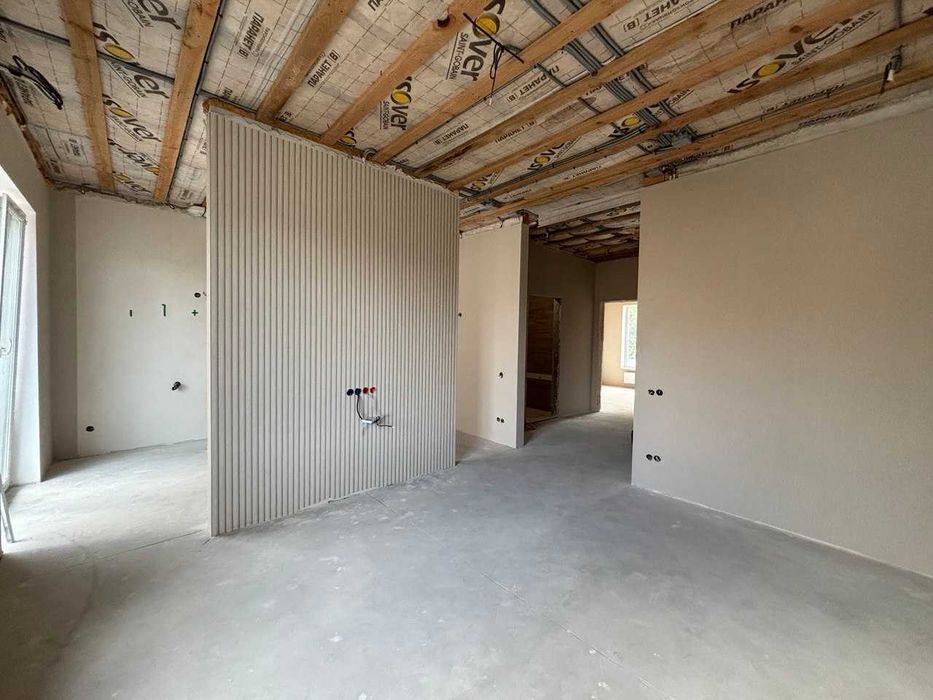 Продам 3 кім.квартиру з окремим входом.