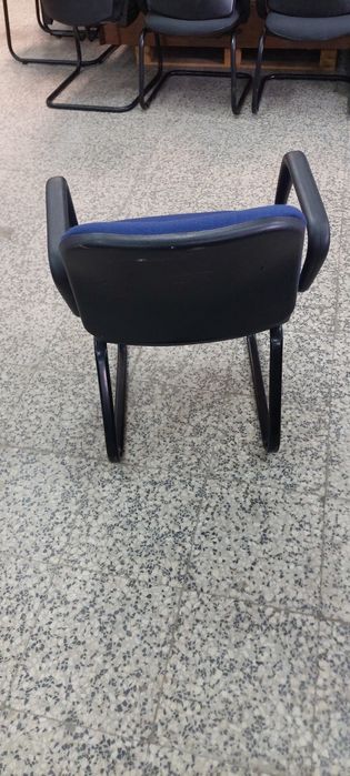 Cadeiras fixas em tecido
