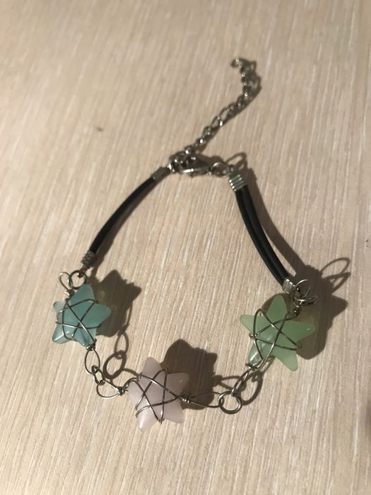 Regulowana bransoletka z gwiazdkami