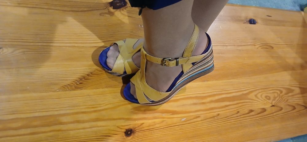 Buty sandałki koturny Tamaris skóra rozm. 38