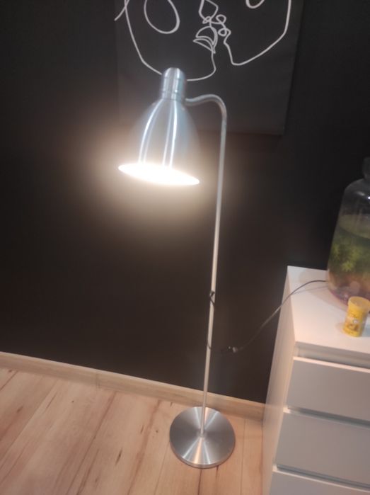 Lampa pokojowa stojąca +żarówka