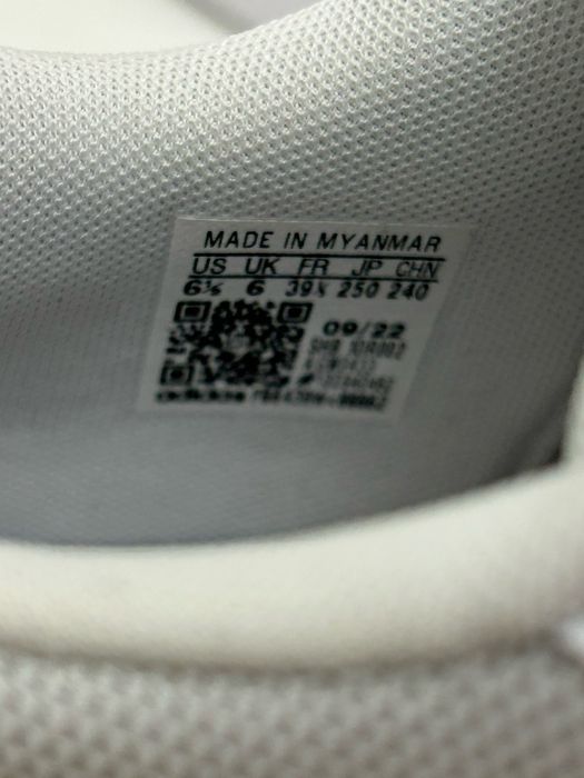 Кросівки Adidas hoops