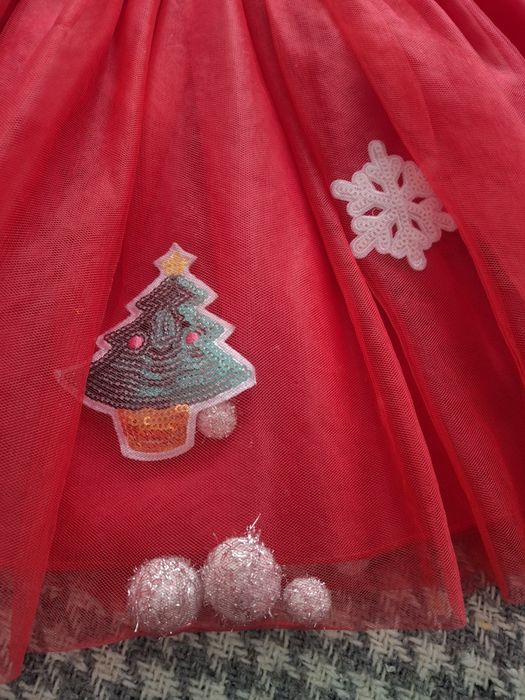 Святкове плаття фірми F&F 122см 6-7 років