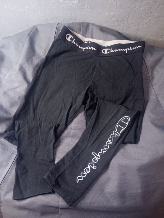 Спортивный костюм на девочку