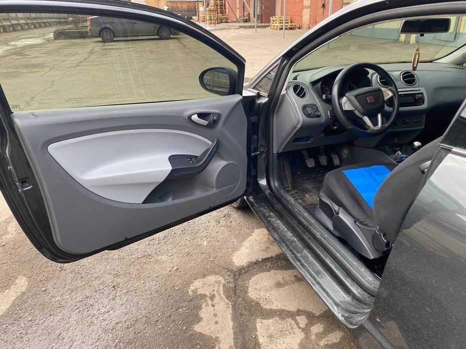 Автомобіль продаж