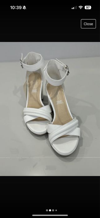 Nowe buty ślubne białe sandały na słupku