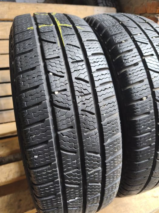 Шини 205/65/16с Pirelli