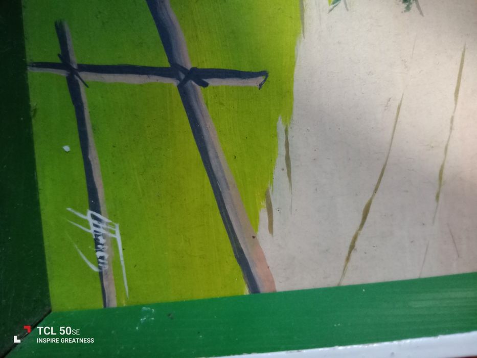 Coleção de três quadros muito antigos pintados a mão e com relevo.