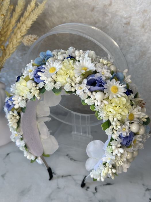 Внаявності,Український віночок зі стрічками,