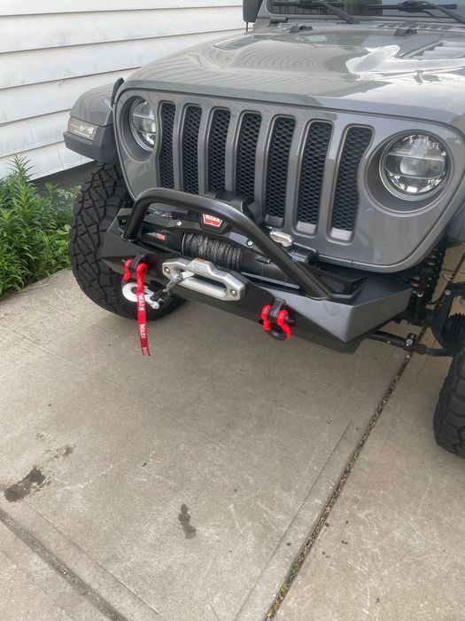 Sprzedam jeep wrangler rubicon JL