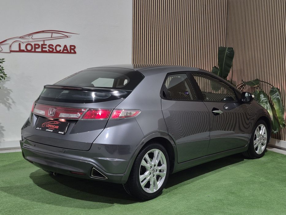 Honda Civic — fotografia 3