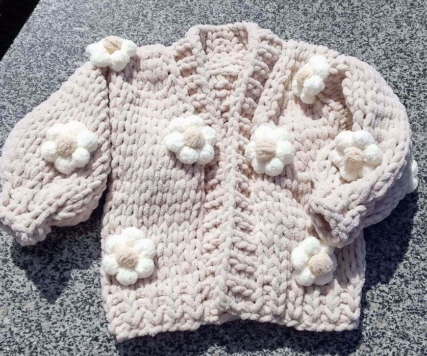 В'язаний кардиган, комбінезон