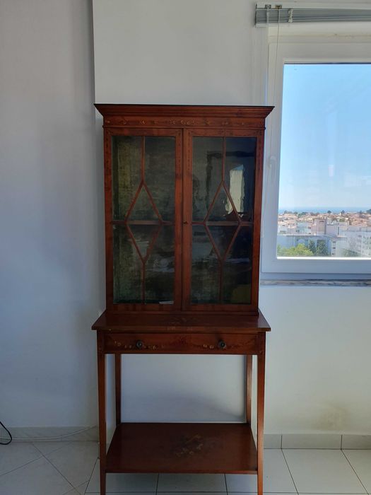Movel vitrine antiguidade