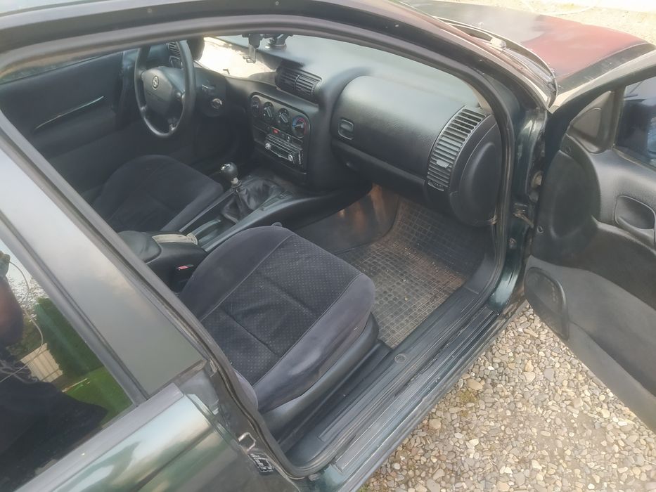 Opel omega b 2.0 бензин