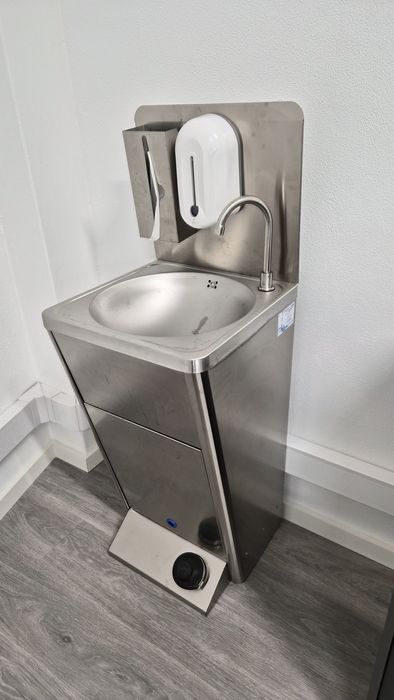 Lava-mãos Autónomo em Inox com Pedal