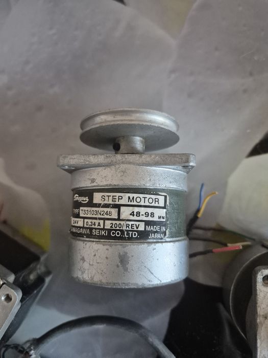 Продам шаговые двигатели