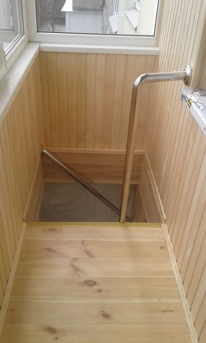 Обшивка балкона вагонкою