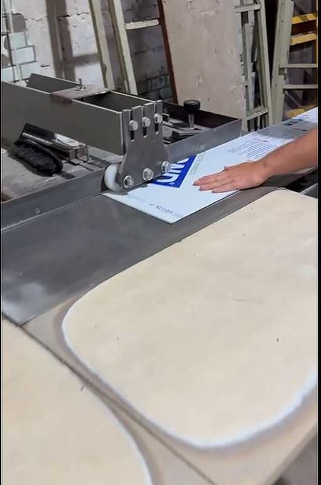 Унікальний стаціонарний фрезерний станок для фрезерування композиту