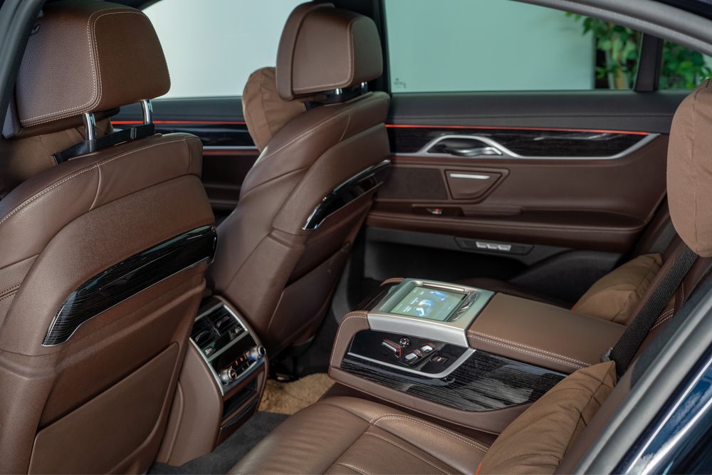 BMW 725 — fotografia 8