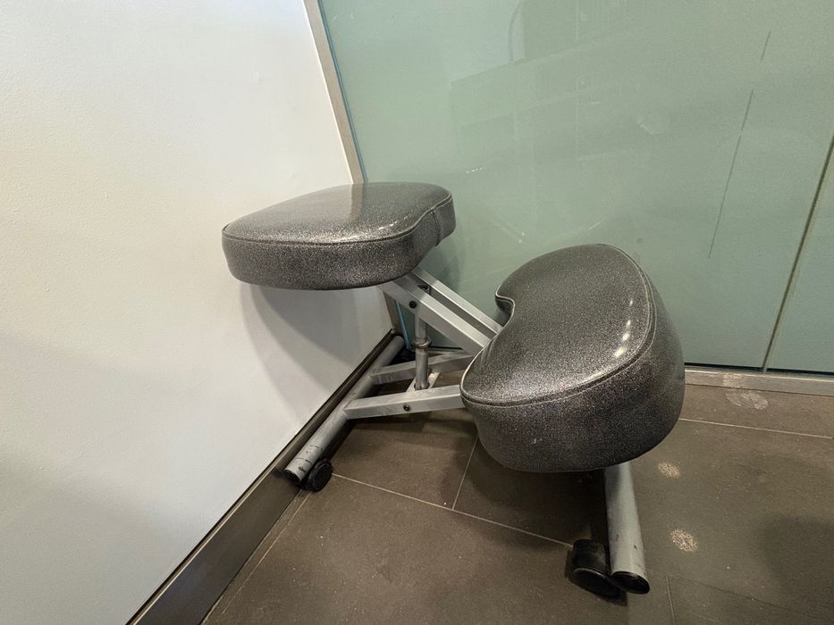 Banco estética cinzento