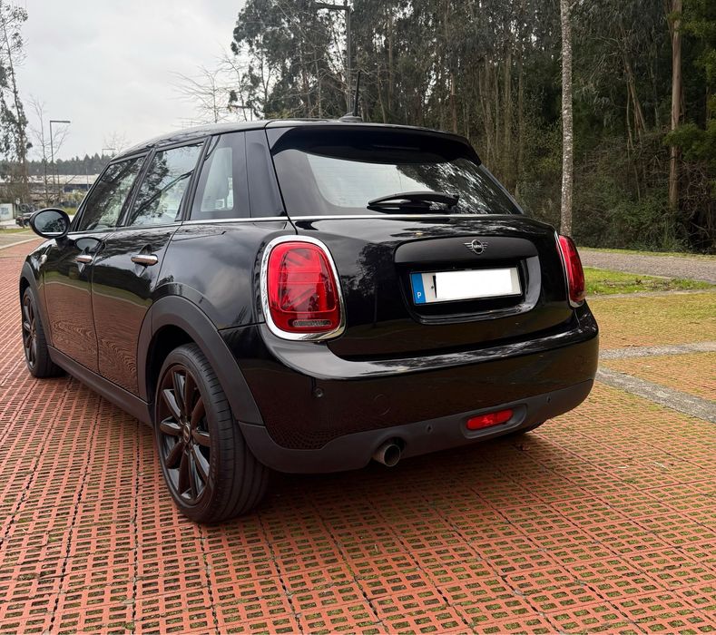 MiNi One  2021      1.5 Turbo 102cv