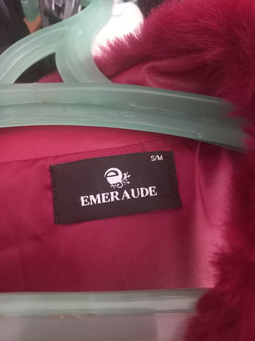 Неймовірно гарна жилетка