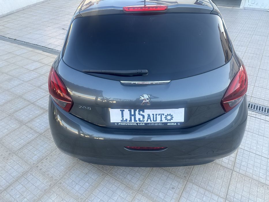 Peugeot 208 2015