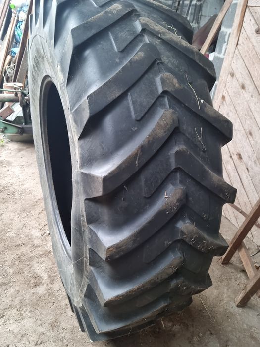Opony 520/85/38 Michelin i Firestone