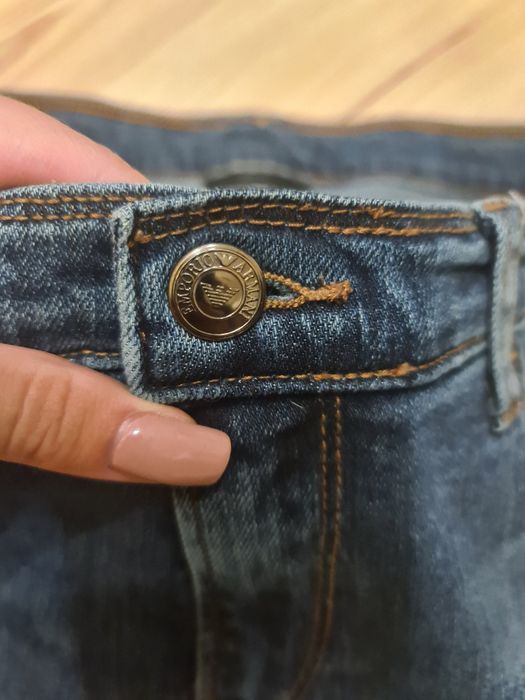 Джинсы armani темно синие
