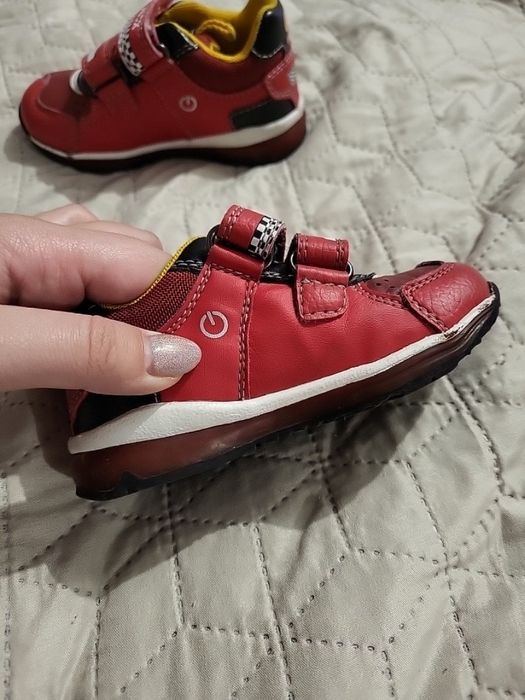 Дитячі кросівки Geox