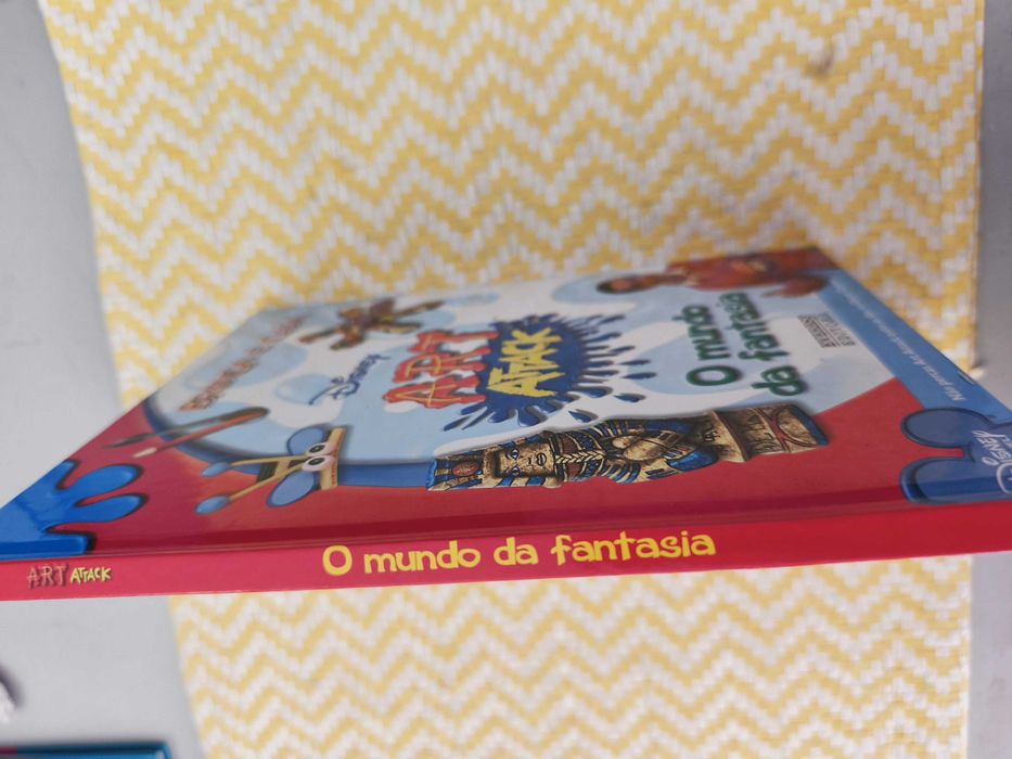 Art Attack - O Mundo da Fantasia
de Walt Disney