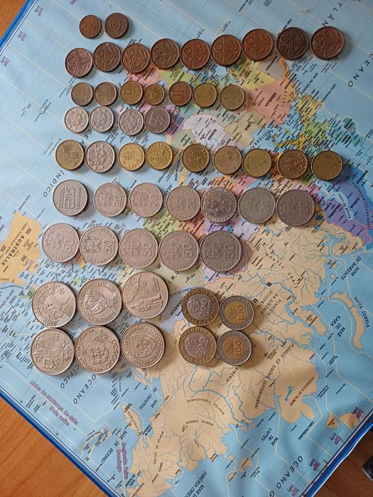 Moedas nacionais e estrangeiras