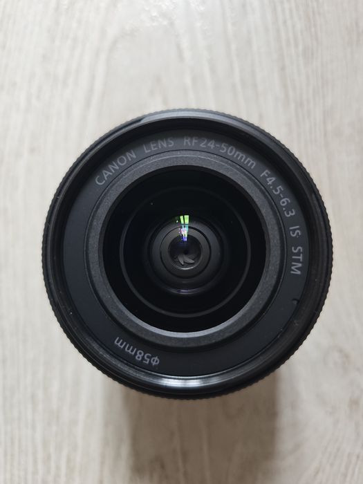 Об'єктив Canon rf 24-50mm