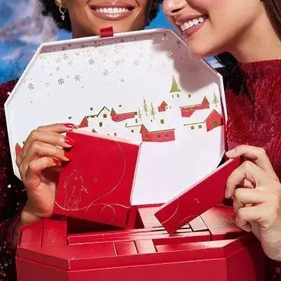 Адвент календар 2026 KIKO MILANO Snow-Kissed Holiday Advent Calendar