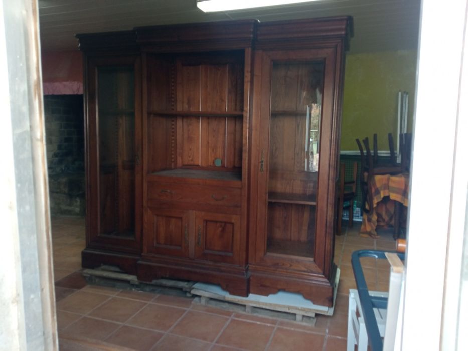 Armário Sala em madeira de castanheiro