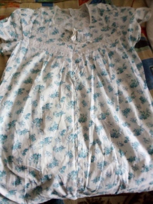 Продаю  шарф, халат, ночную рубашку