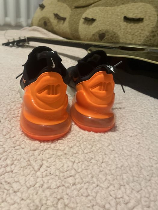 Кросівки Nike Air Max 270 Black/Orange. Розмір EUR 43