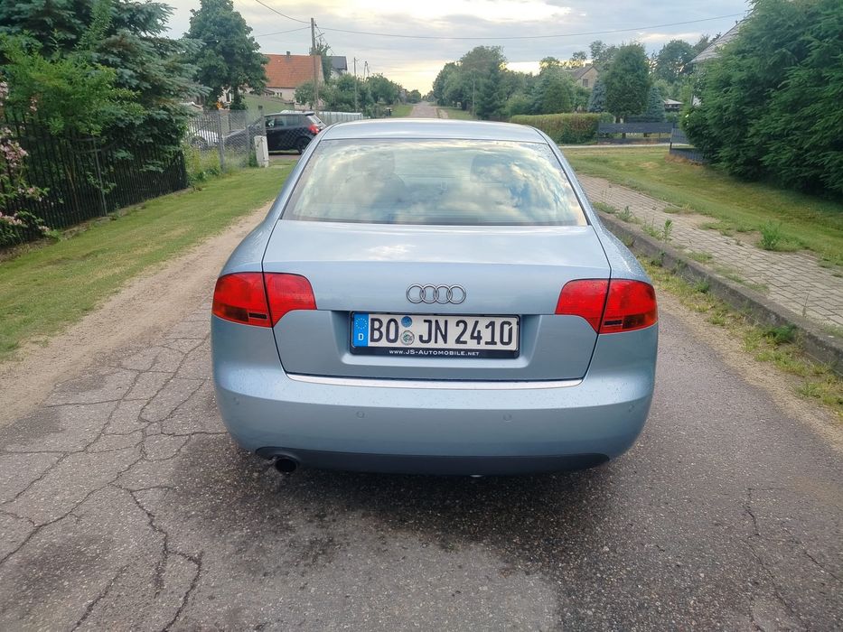 Samochód Audi A4
