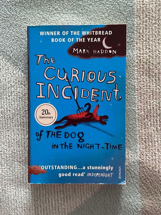 Книга англ.мовою Mark Haddon The curious incident