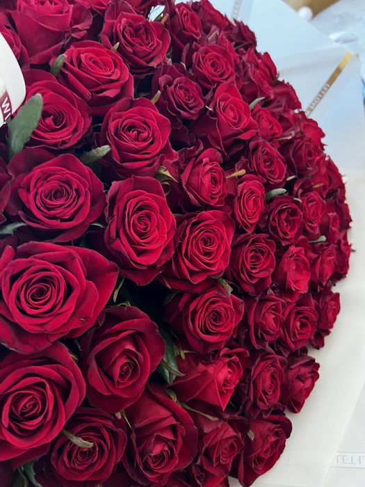 101 червона троянда!