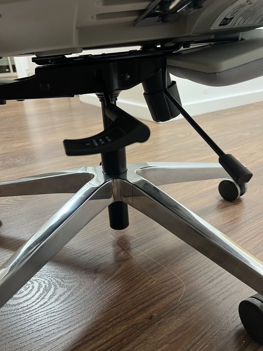Cadeira ergonómica Newtral NT002