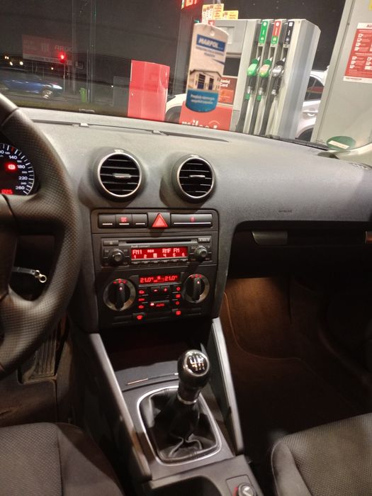 Audi A3 8P    1.6 115 KM
