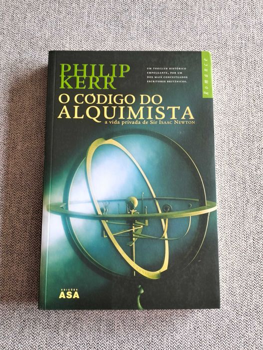 Livro "O código do alquimista" Philip Kerr