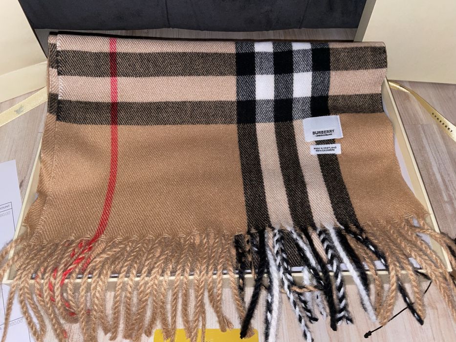 Burberry London kaszmirofy beżowy szalik