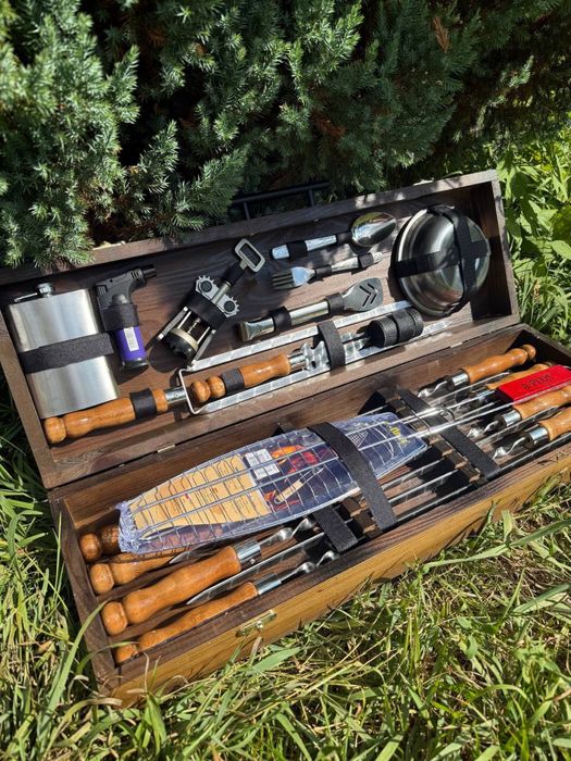 Подарочный набор шампуров в деревянном кейсе доя шашлыка мужчине мужу