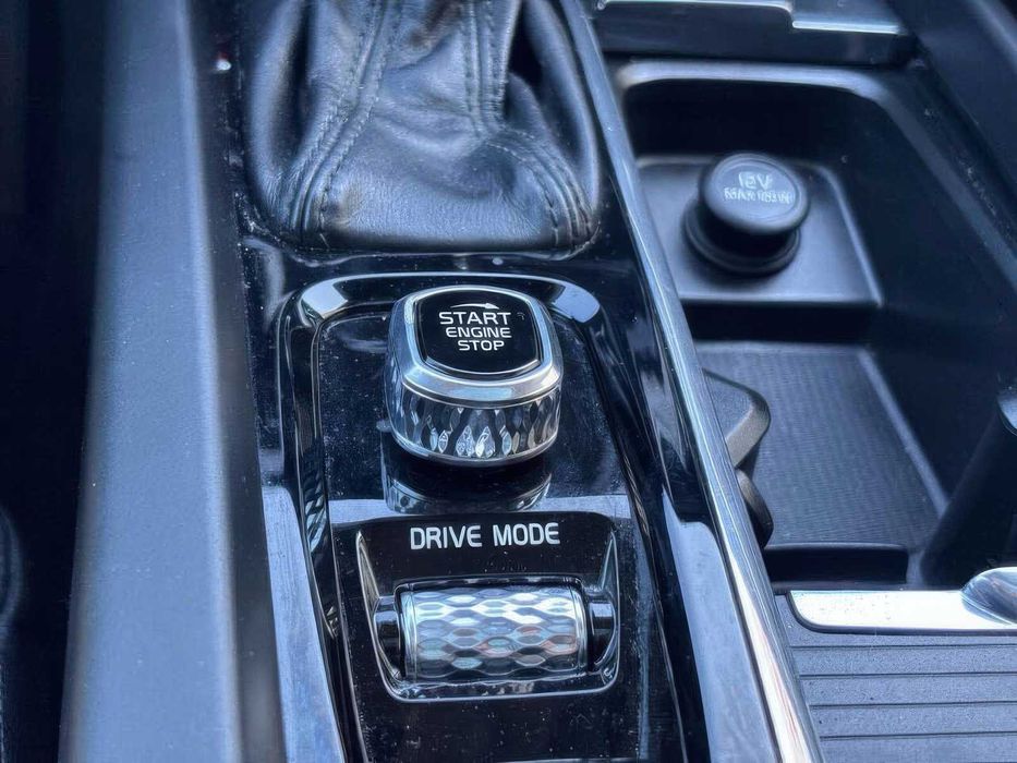 Volvo XC60 T6 Momentum      2019